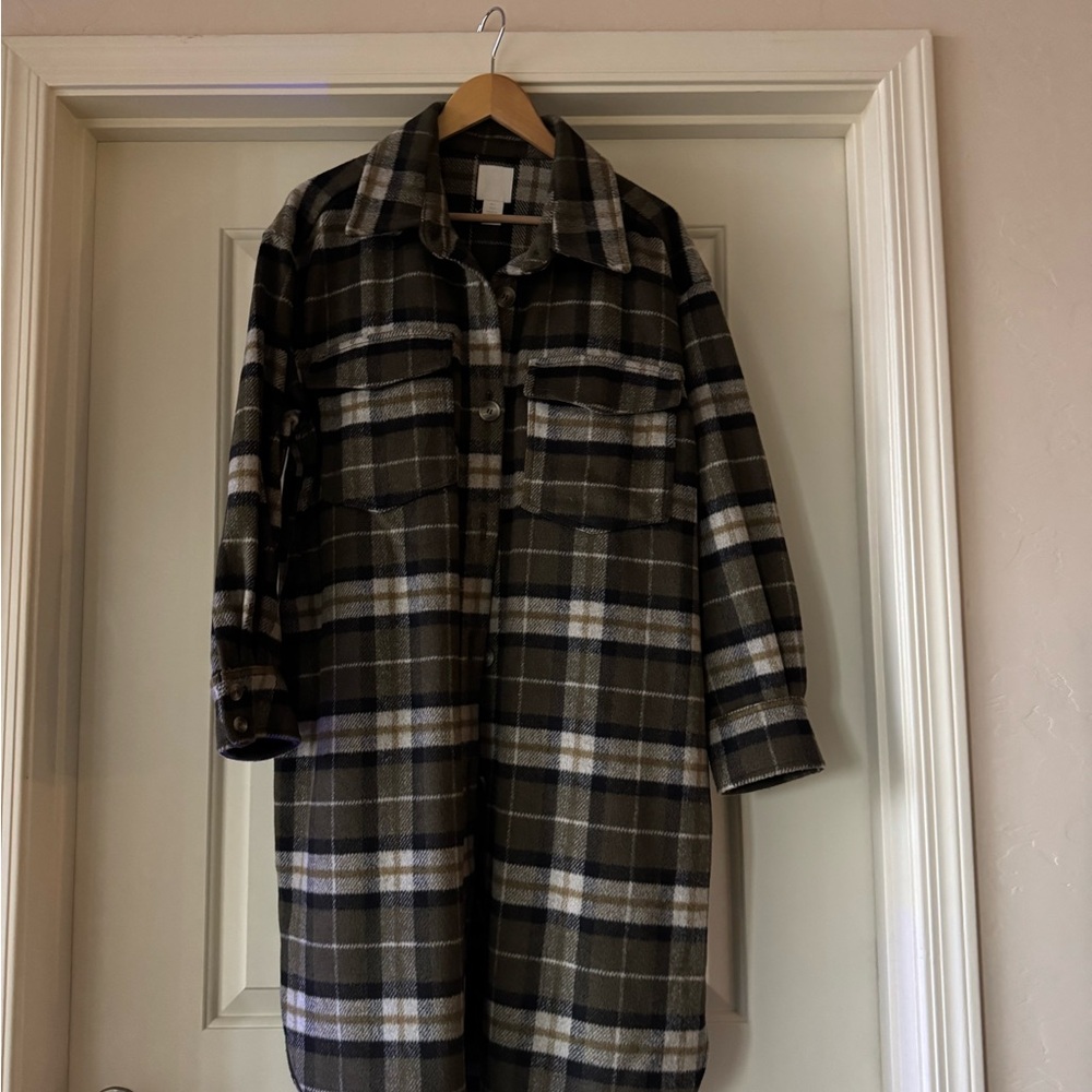 H&M Heavyweight Green Plaid Shacket – Size L (Brand New, No Tag)